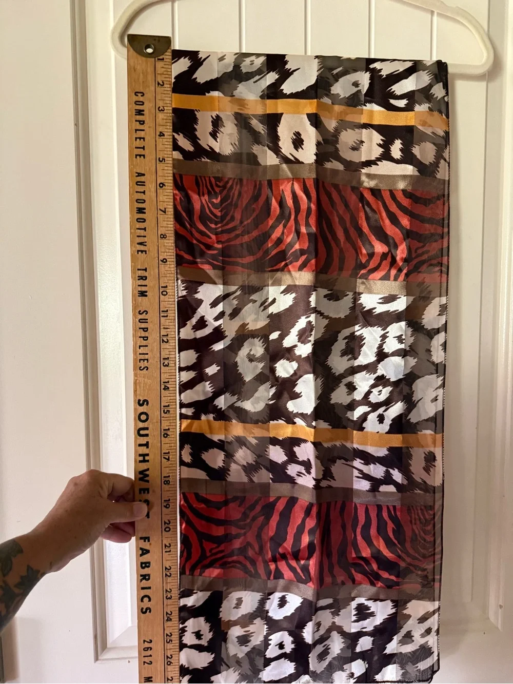 Animal Print Long Sheer Scarf/Wrap. NWOT